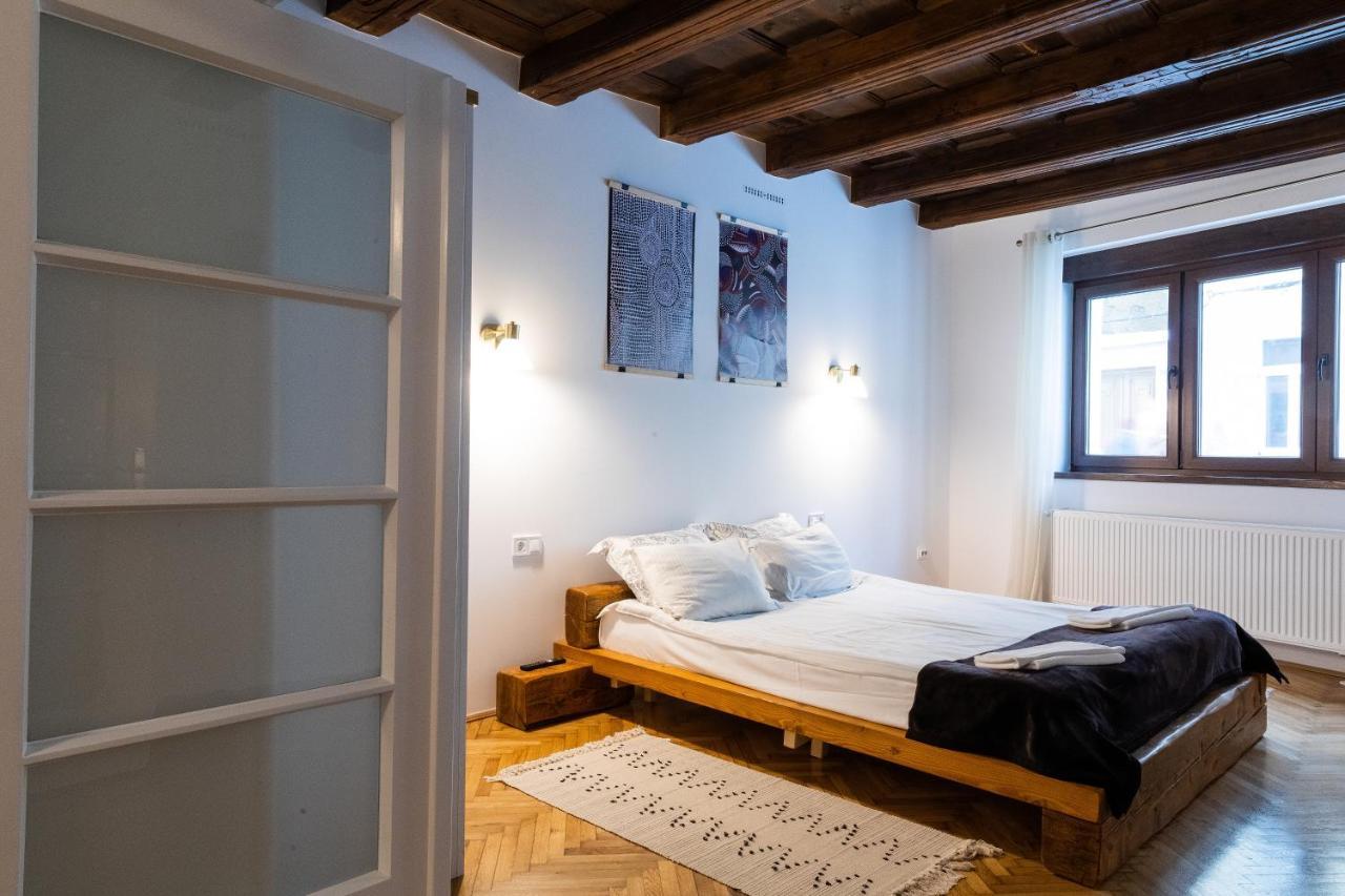 Casa Postavarului 3*