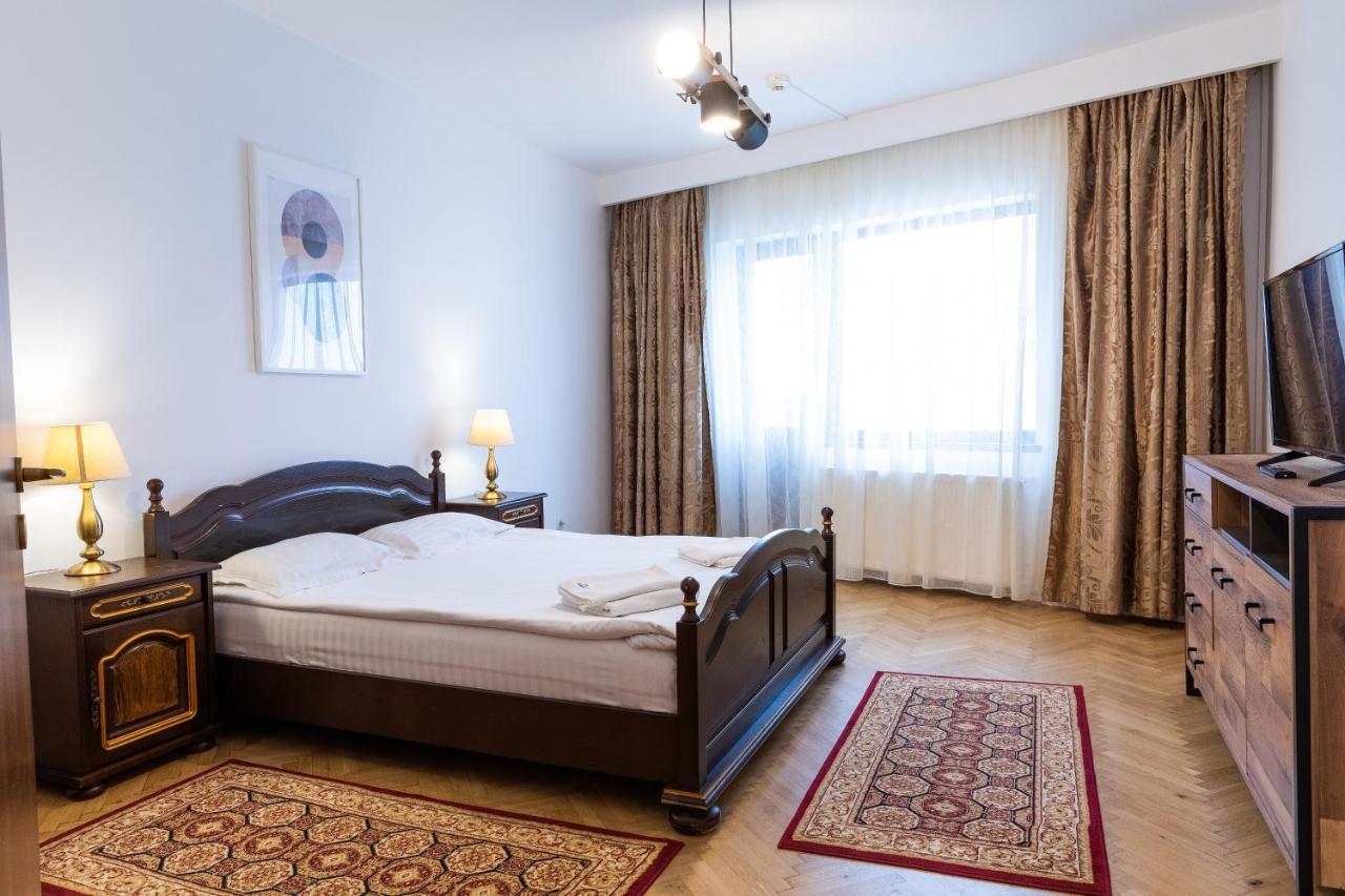 Casa Postavarului 3*